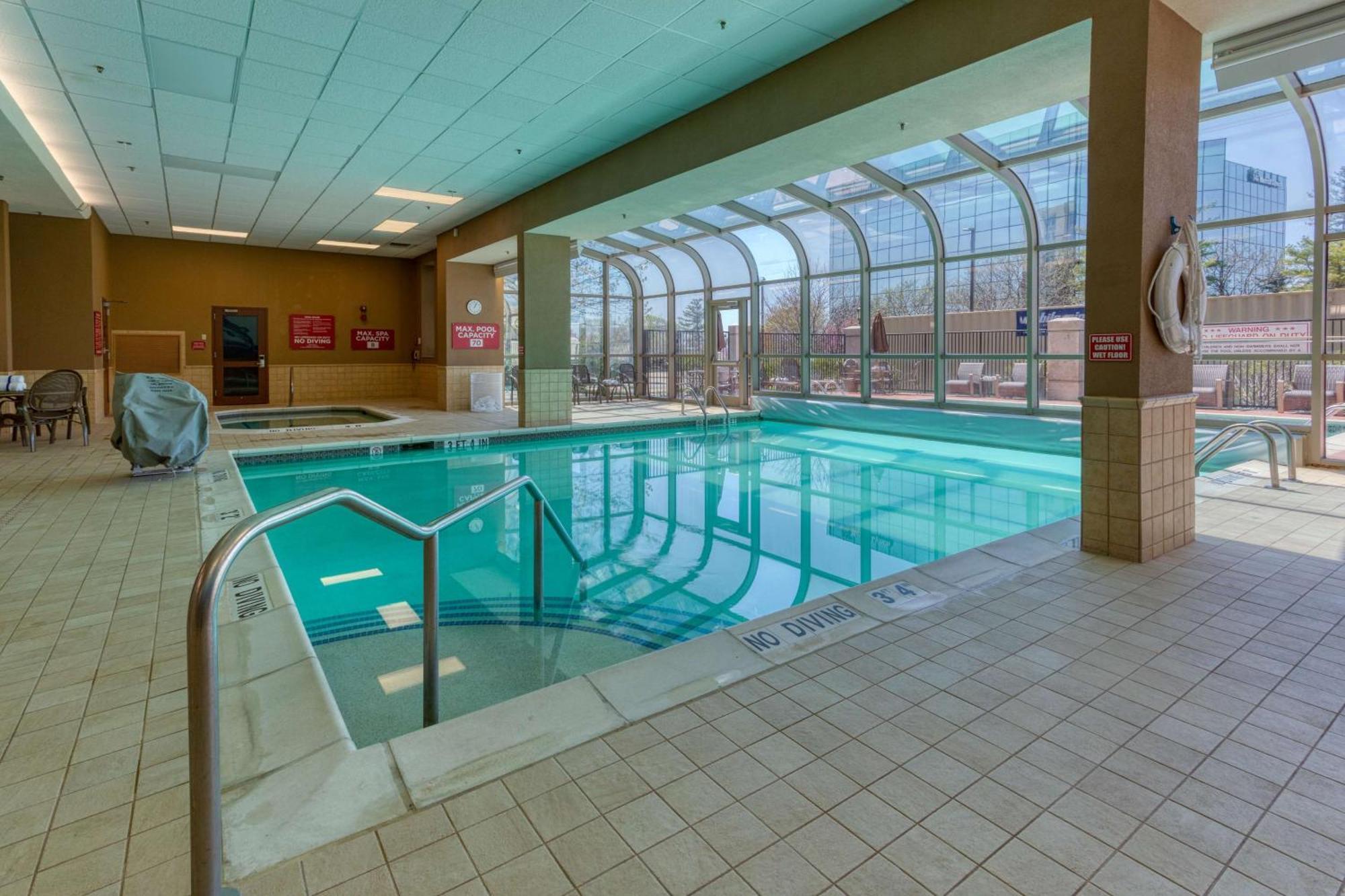 Drury Plaza Hotel St. Louis เชสเตอร์ฟิลด์ ภายนอก รูปภาพ