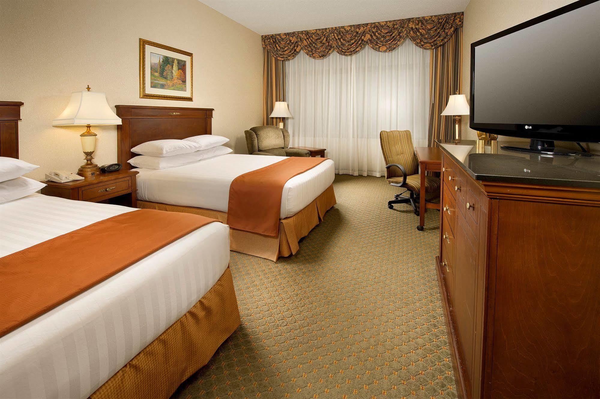 Drury Plaza Hotel St. Louis เชสเตอร์ฟิลด์ ภายนอก รูปภาพ