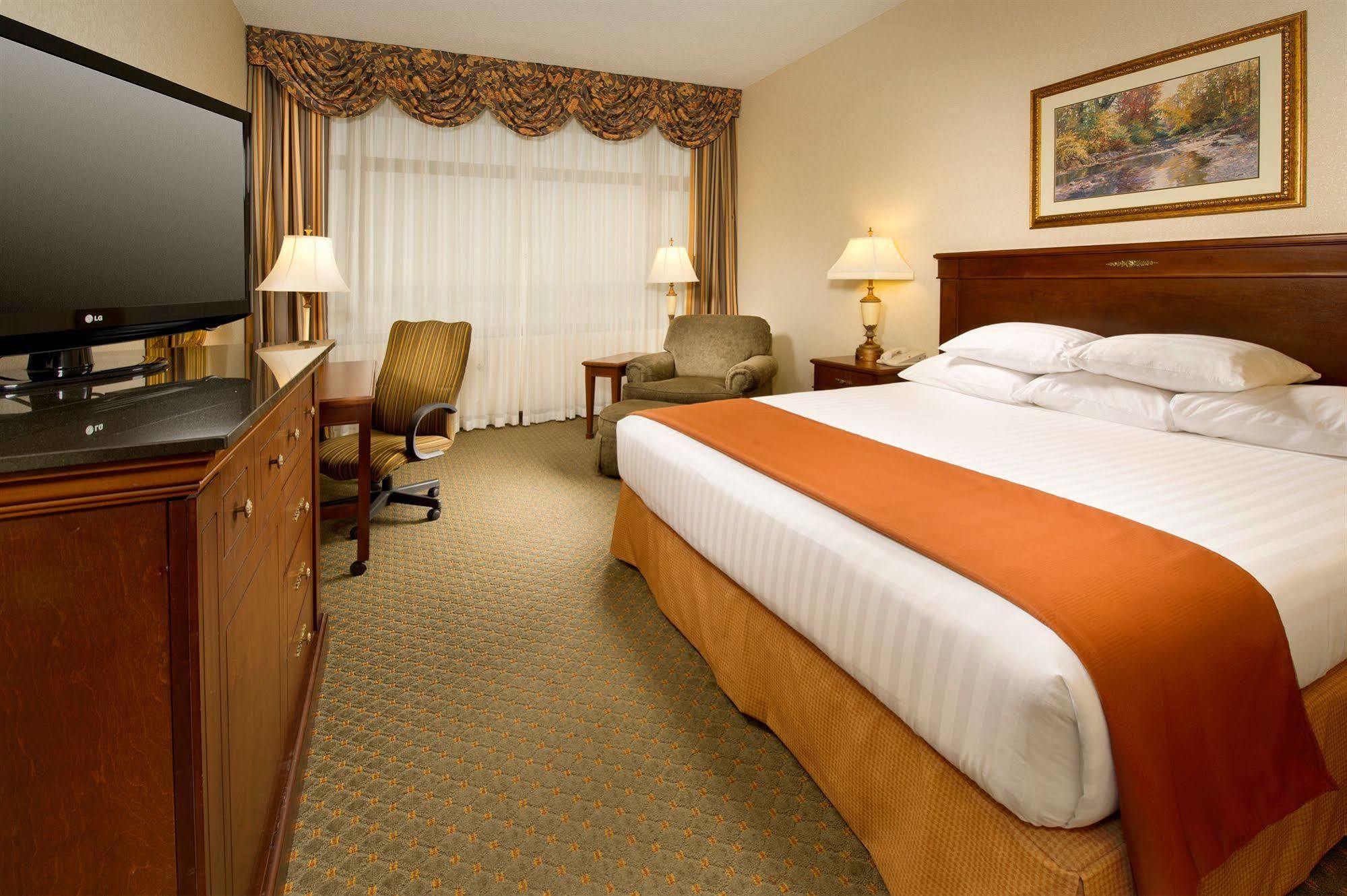 Drury Plaza Hotel St. Louis เชสเตอร์ฟิลด์ ภายนอก รูปภาพ